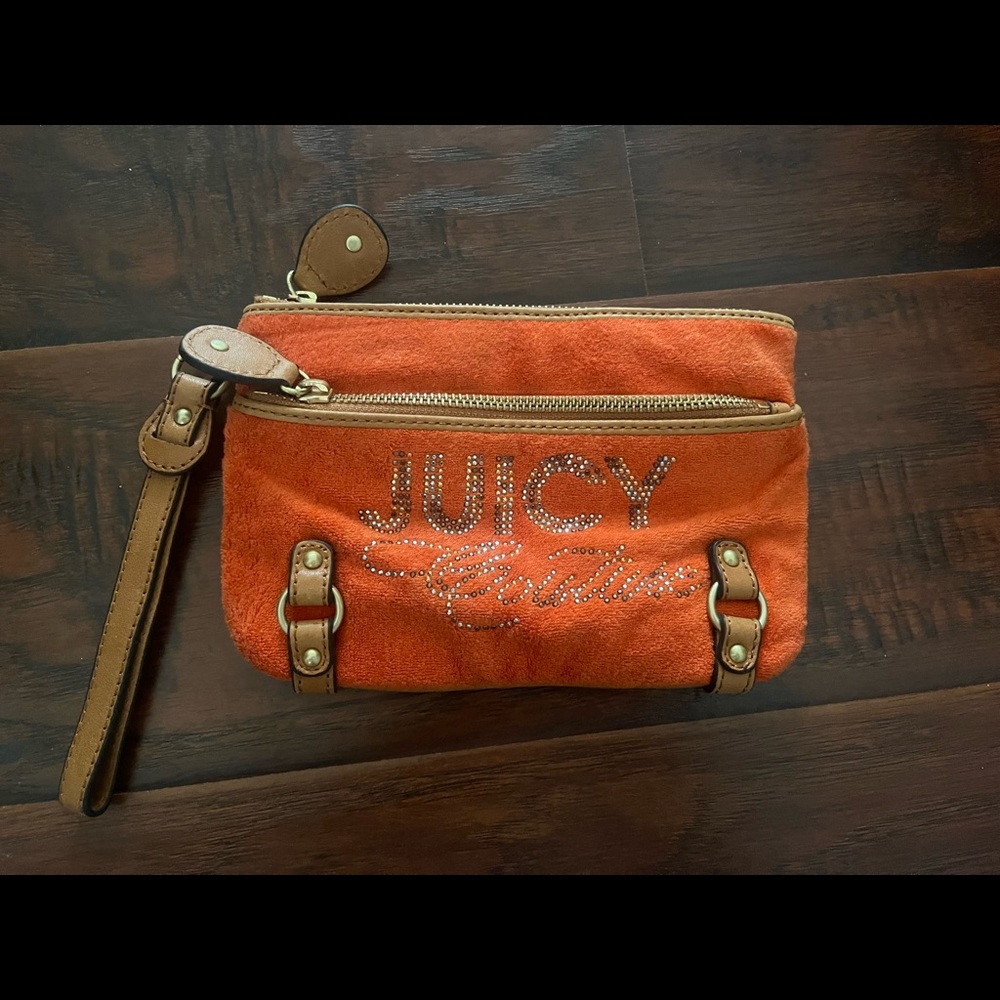 JUICY COUTURE wristlet